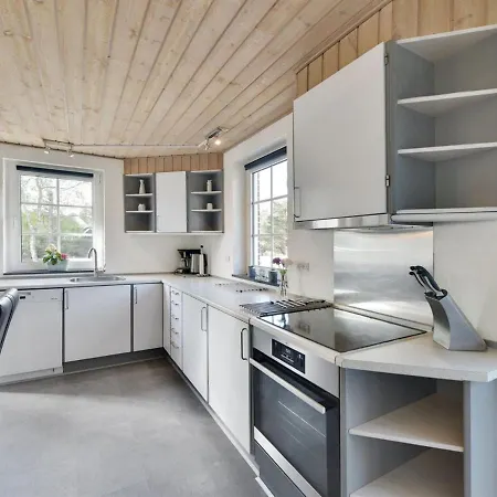 Holiday Kitan - 1-7km From The Sea In Western Jutland By Interhome בית נופש בלבאנד